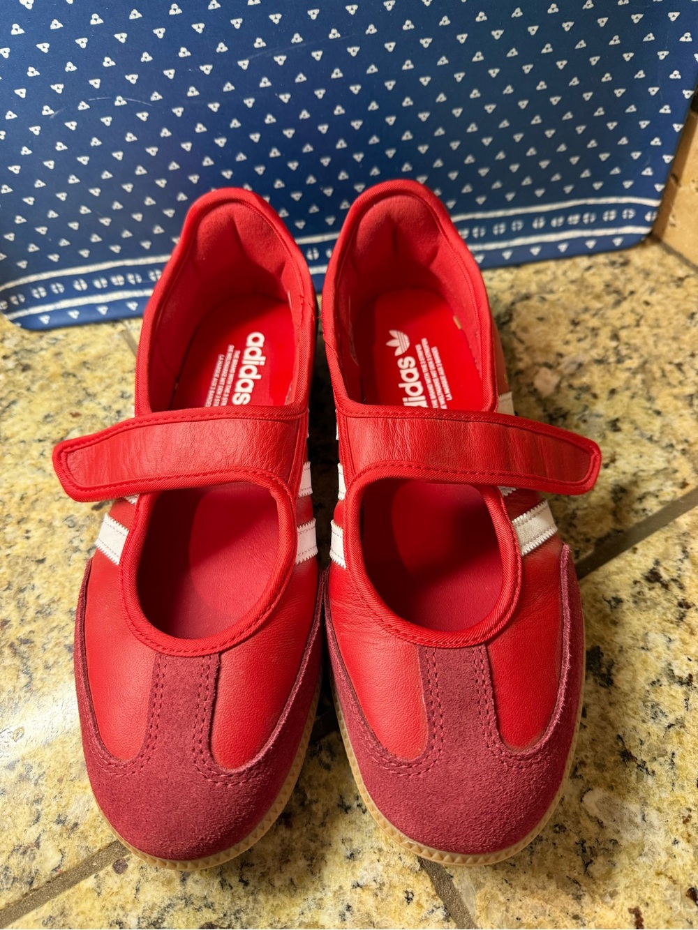 Red Classic Women’s Mary Jane Sambas Adidas’s - Picture 2 of 9